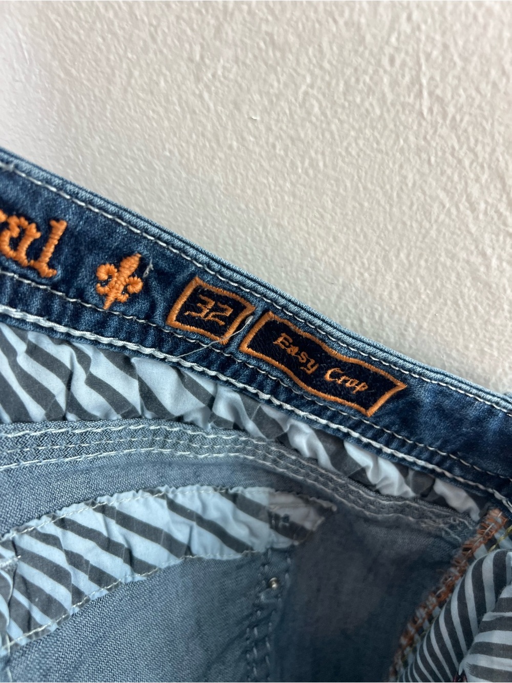 Rock and Revival Ebba Easy Crop size 32 Distressed Blue Jeans - Picture 14 of 16